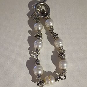 Elegant Silver and White Pearl Bracelet